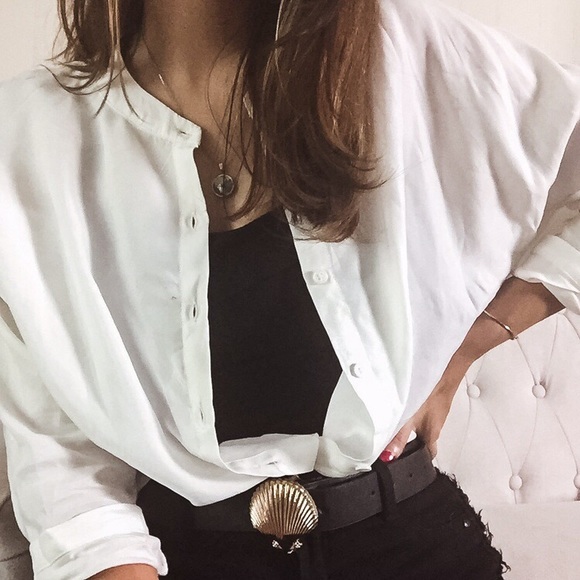 Last- Oversized longline cupro material button up top - Picture 1 of 4